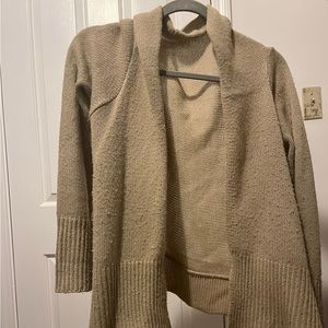 Brown cardigan medium size for spring